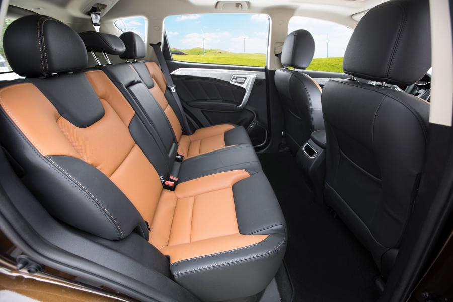 Интерьер Geely Vision SUV (NL-4) 2016 года  (фото 12 из 30)